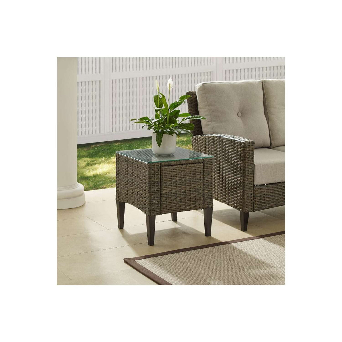 Light Brown Wicker Outdoor Side Table G8558