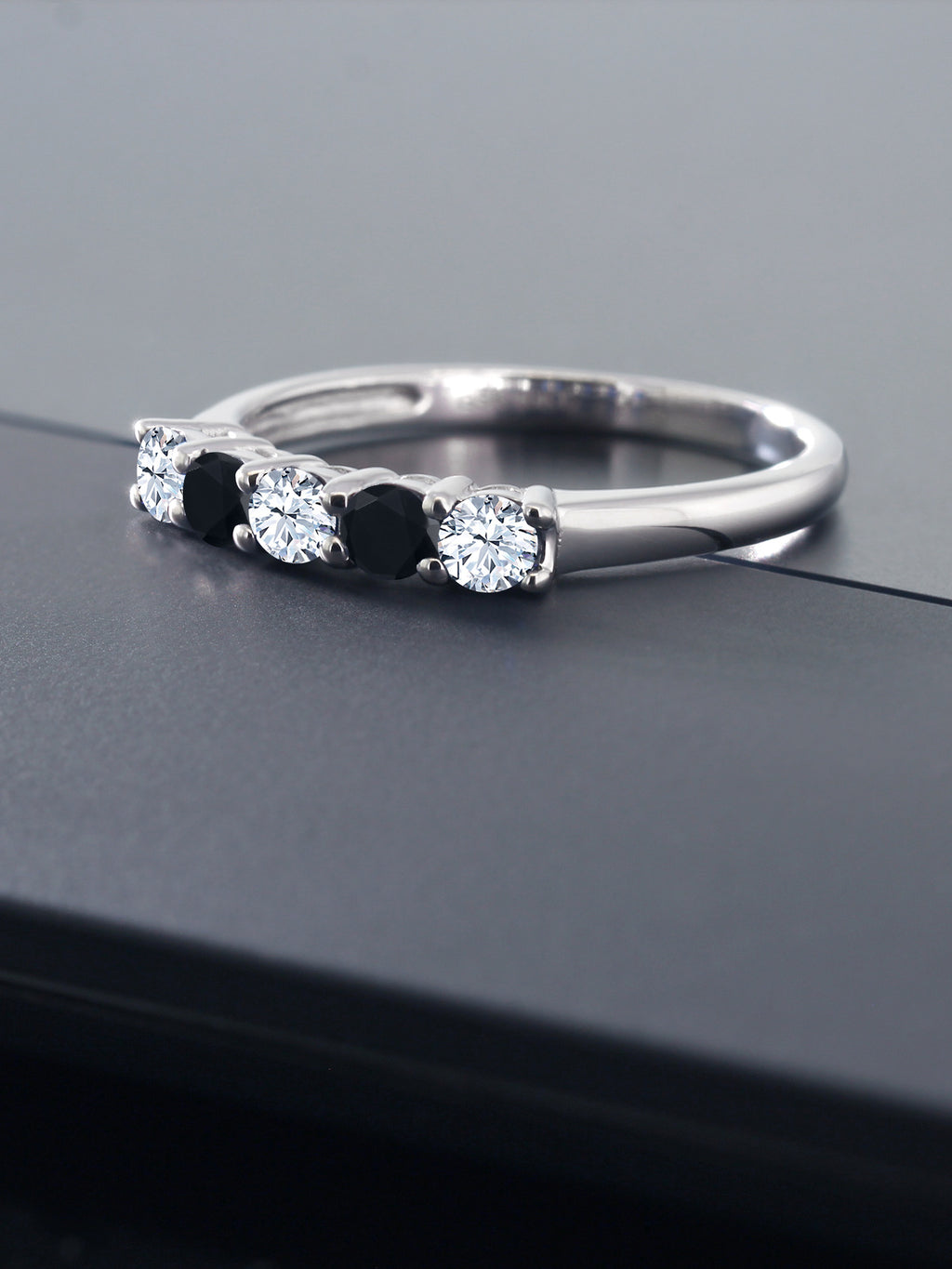 White Created Sapphire and Black Onyx 5 Stone Ring Q51040