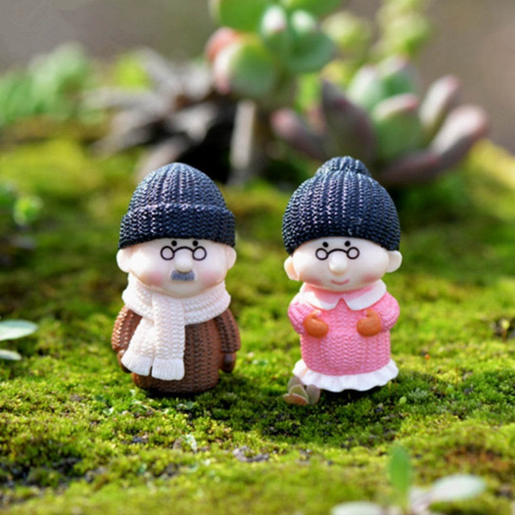 Grandparents Action Figure Set, Dollhouse People Grandma and Grandpa Miniature Decor E864961