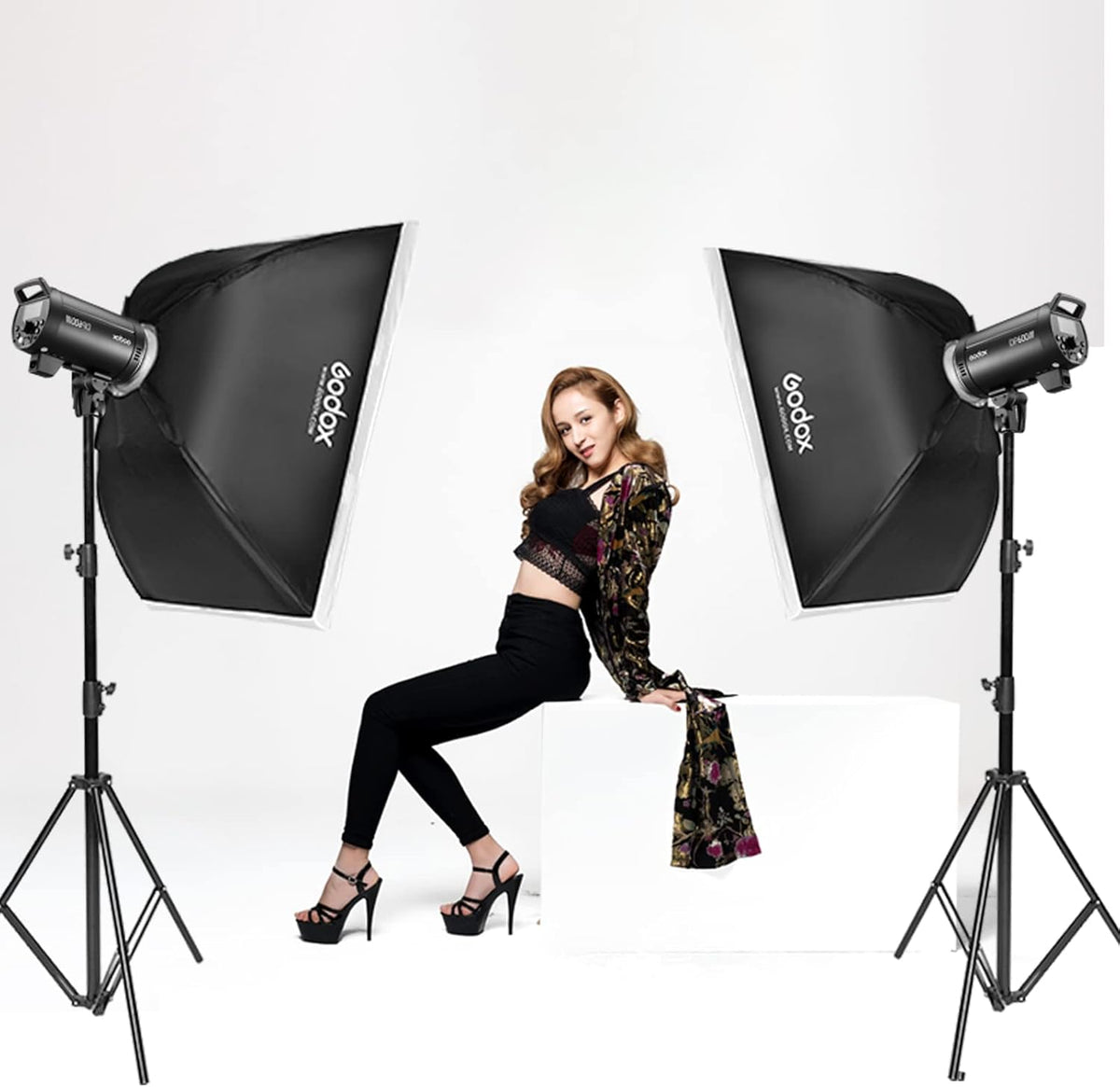 3Pack 1800Ws Bowens Mount Studio Flash Strobe Monolight Kit with Softbox, Umbrella, Barndoor A572