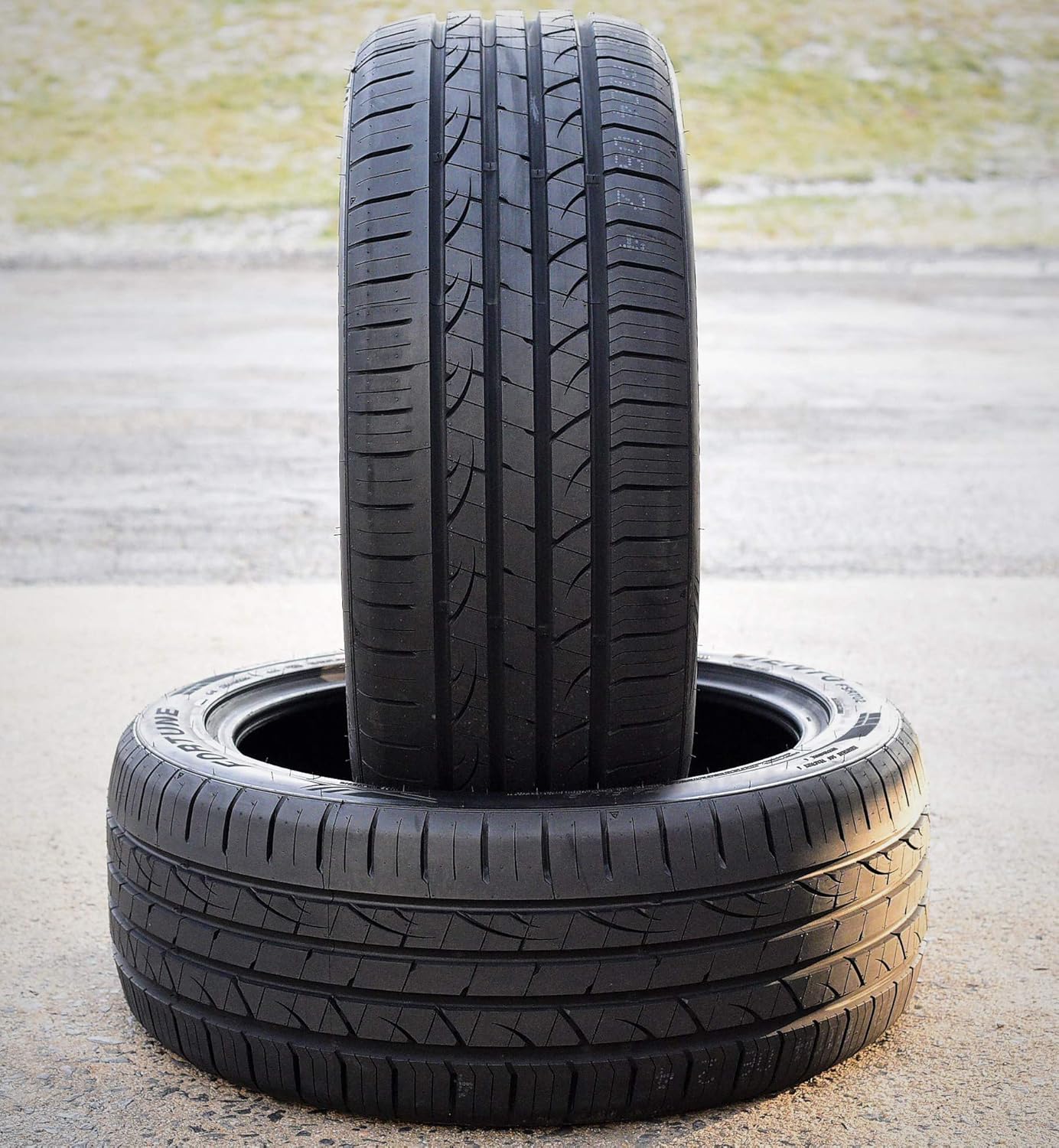 255/35ZR19 96Y XL High Performance Tire C191