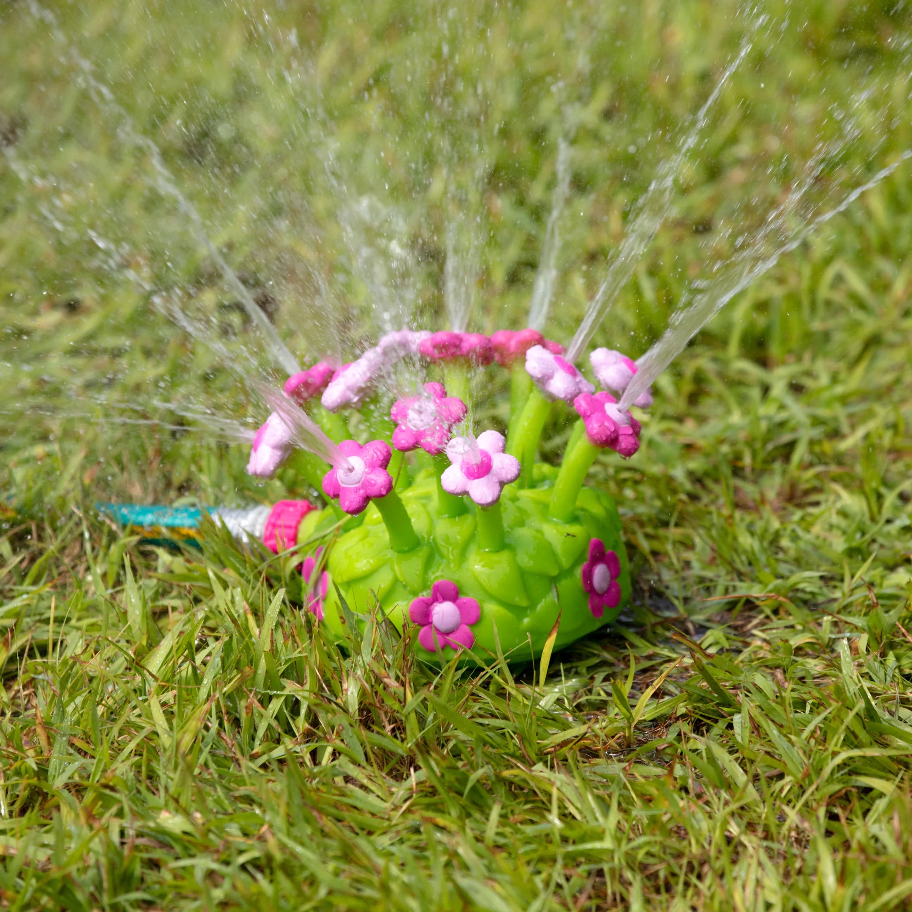 Flower Sprinkler Toy With Hose Attachment V578