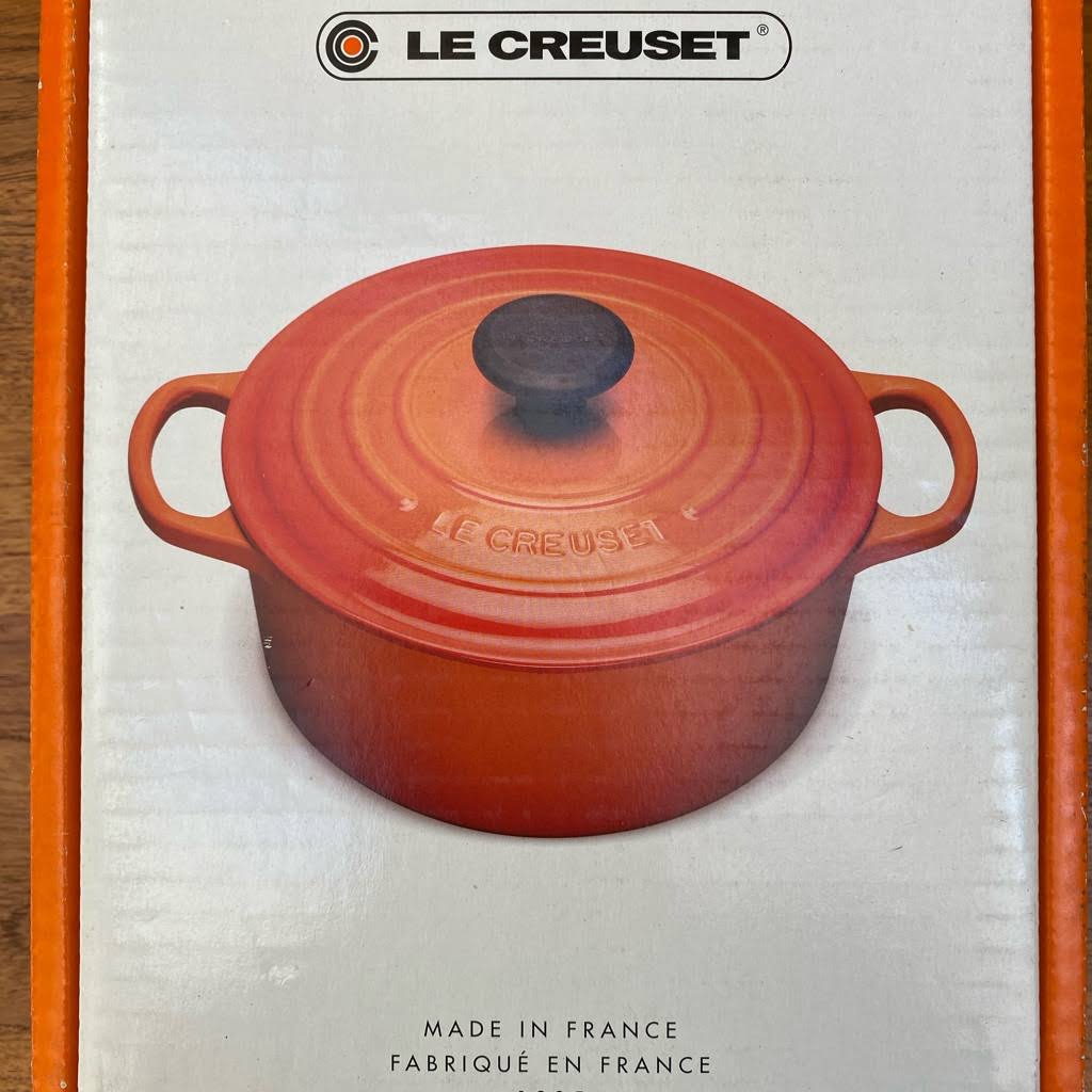 1-Quart Cast Iron Round Dutch Oven R2302