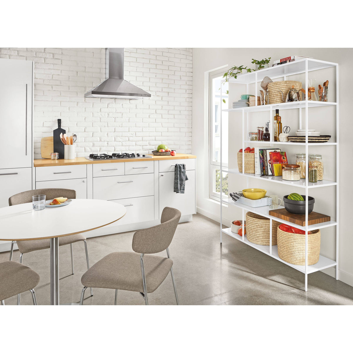 Scarlet Bookcase Q993