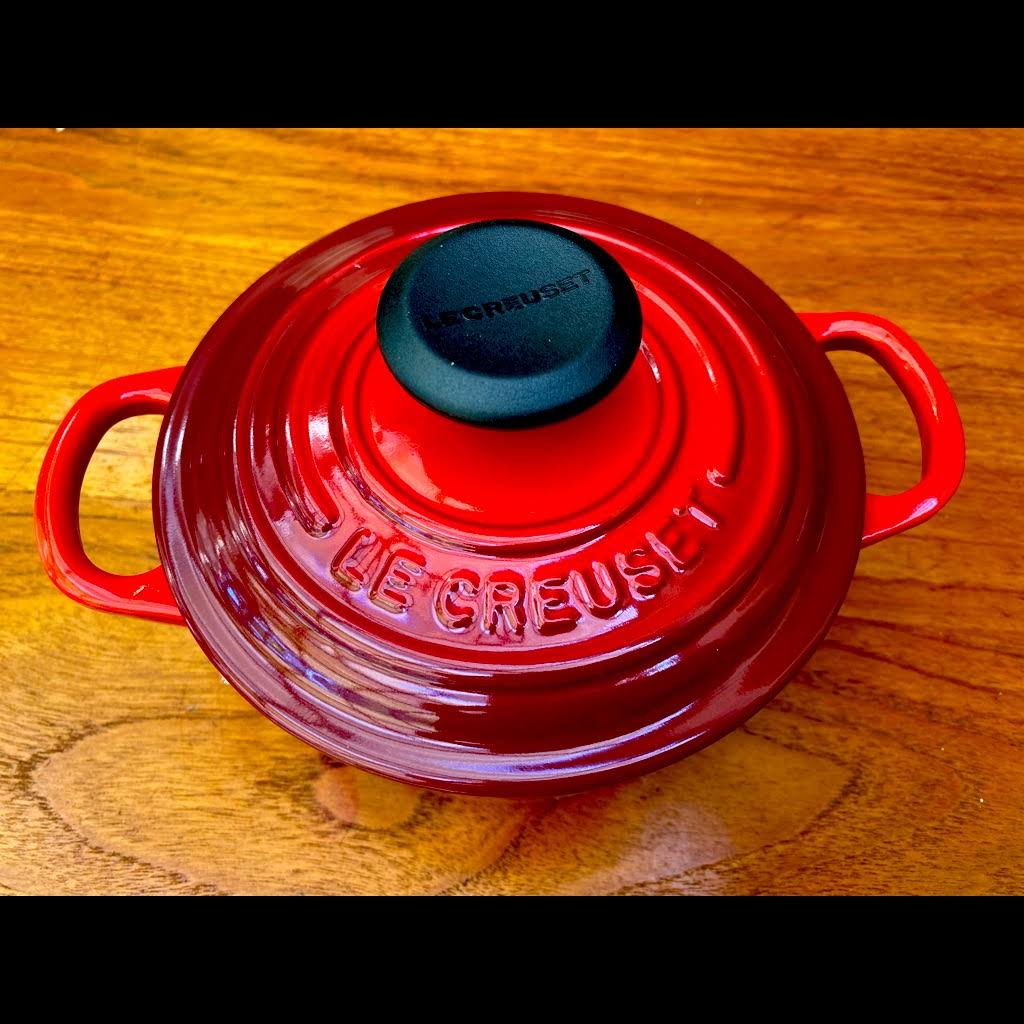 1-Quart Cast Iron Round Dutch Oven R2302